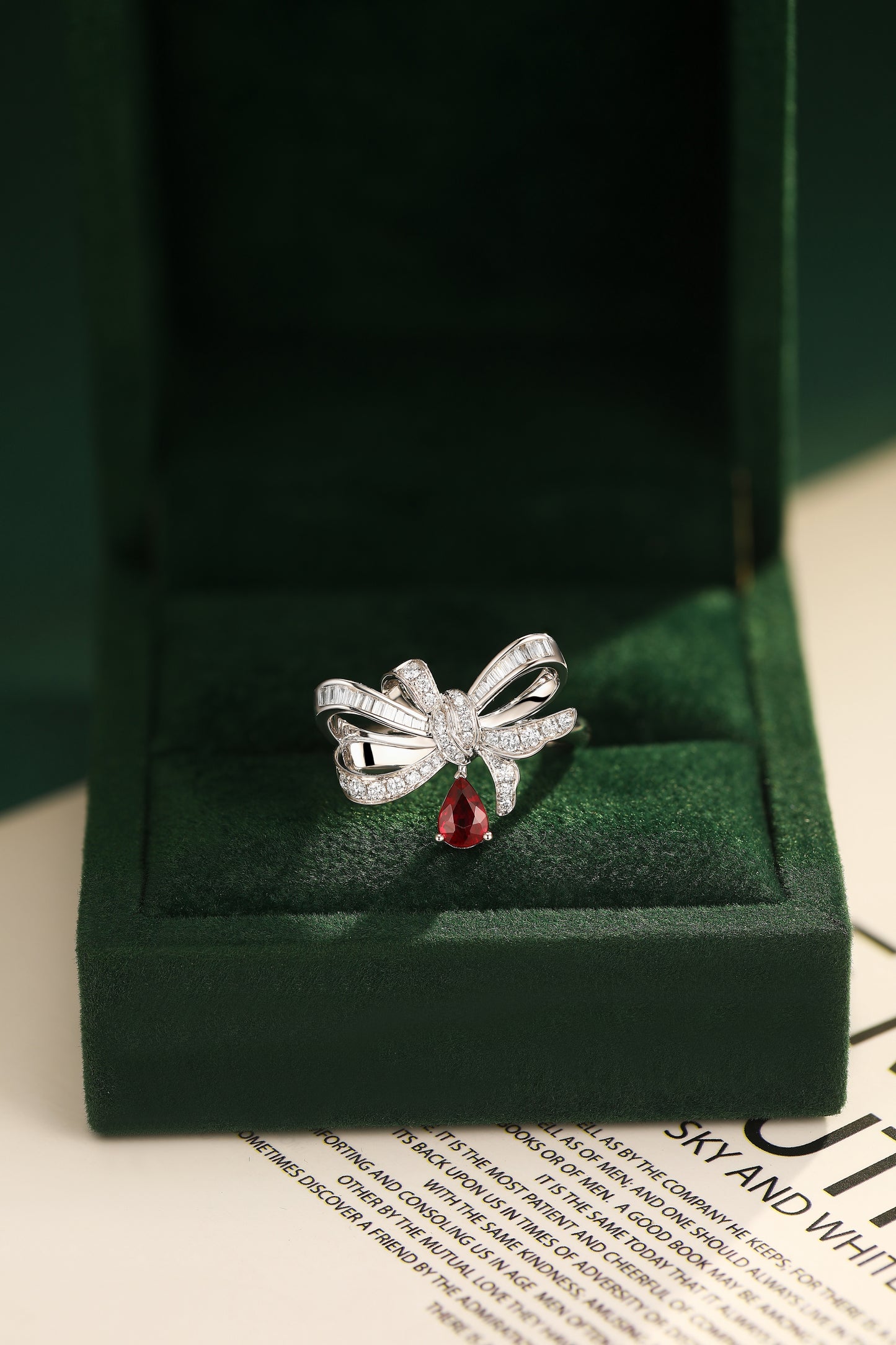 Load image into Gallery viewer, LEGACY・BOWTIE--K18 White Gold Ruby Diamonds Bowtie Ring
