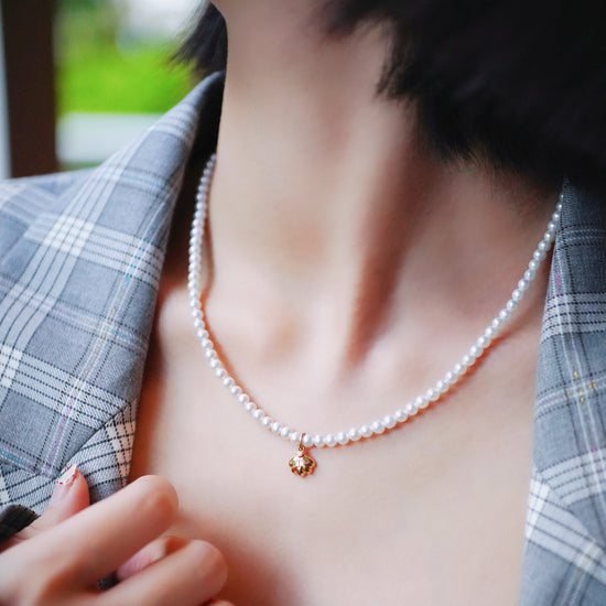 Load image into Gallery viewer, LEGACY・OCEAN--K18 Yellow Gold Akoya Pearl Toggle Clasp Necklace (5mm)
